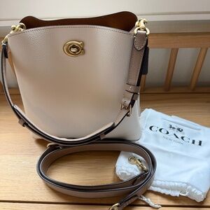 COACH Willow Bucket Bag